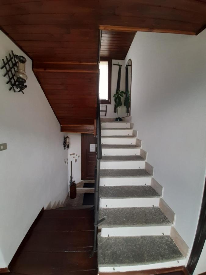 B&B La Locanda Del Cinghiale Aurano Extérieur photo